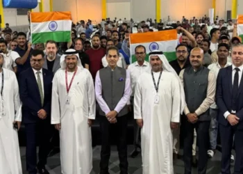 സ്വാതന്ത്ര്യദിനത്തില്‍ ഇന്ത്യന്‍ അംബാസഡര്‍ തൊഴിലാളി ക്യാമ്പ് സന്ദര്‍ശിച്ചു