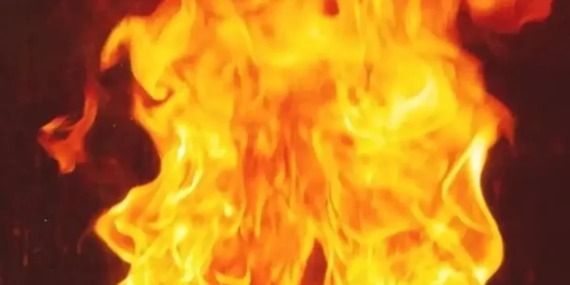 ഒമാനിൽ താമസ കെട്ടിടത്തിൽ തീപിടിത്തം; രണ്ട് സ്ത്രീകൾക്ക് പരിക്ക്