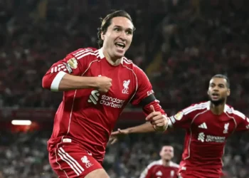 പ്രീമിയർ ലീ​ഗ്: ലിവർപൂളിനെ വിറപ്പിച്ച് ബോൺമത്ത് കീഴടങ്ങി, വമ്പന്മാ‍ർ ഇന്ന് കളത്തിൽ